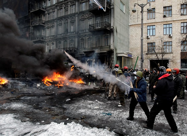 Пятый день противостояния на Грушевского. Фото-видерепортажи 23 января