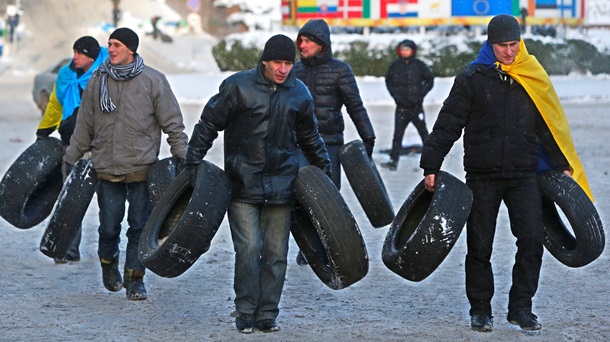 Пятый день противостояния на Грушевского. Фото-видерепортажи 23 января