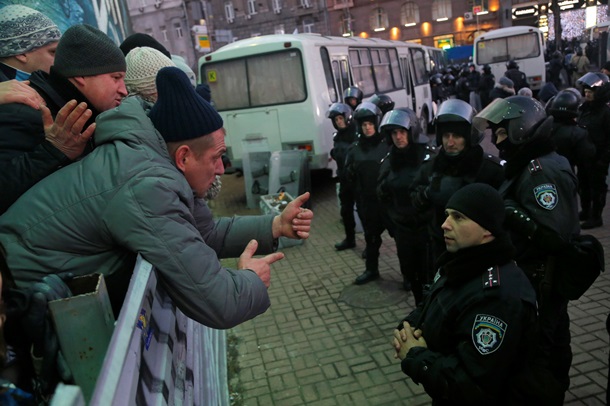 Азаров на Европейской площади. Фоторепортаж с митинга ПР в Киеве